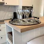 公寓 Residentie Rapallo With Fantastic Sea View!