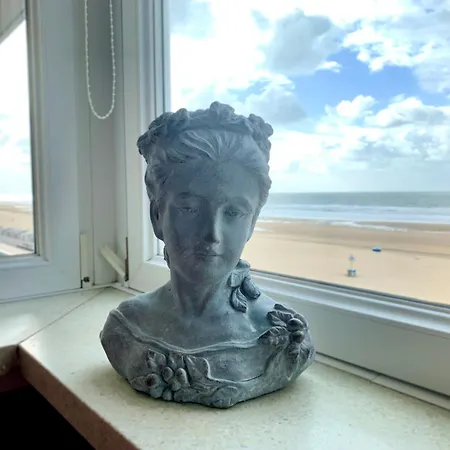 Residentie Rapallo With Fantastic Sea View! Остенде