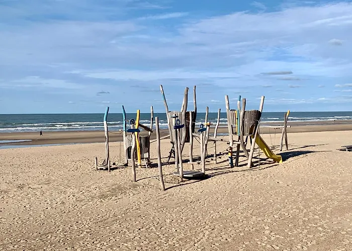 Апартаменти Residentie Rapallo With Fantastic Sea View!