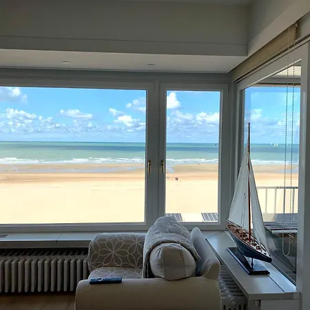 아파트 Residentie Rapallo With Fantastic Sea View!